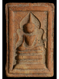 พระสมเด็จหลวงพ่อกวย พิมพ์แหวกม่าน ลงกรุ เนื้อดิน วัดโฆสิตาราม ยุคต้น ช่วงปี 2500