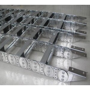 รางกระดูกงูร้อยสายไฟ