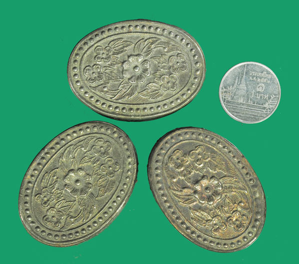 *33458 ตลับสำหรับใส่สีผึ้ง ของหลวงพ่อทาบ วัดกระบกขึ้นผึ้ง ระยอง(ไม่มีสีผึ้งอยู่นะ) 12