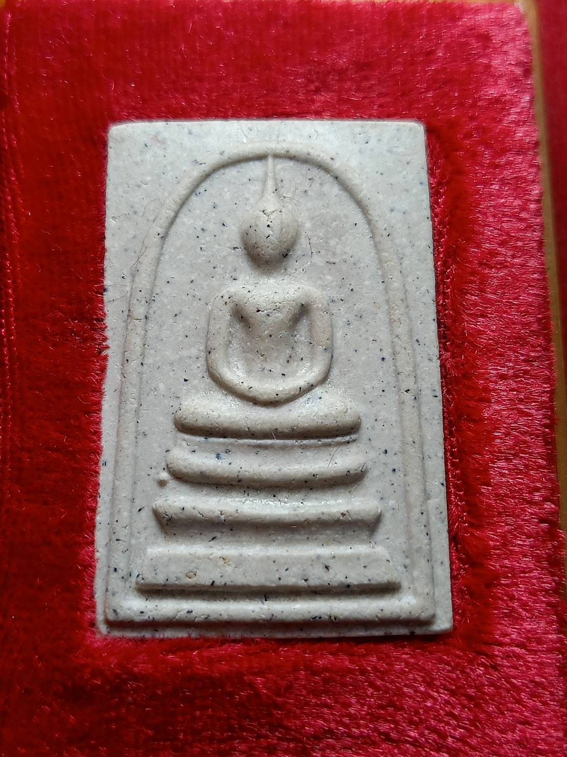 พระสมเด็จอนุสรณ์ 122 ปี สมเด็จพระพุฒจารย์โต วัดระฆังโฆสิตาราม กทม. ปี 2537 พร้อมกล่อง (SKU-05405)