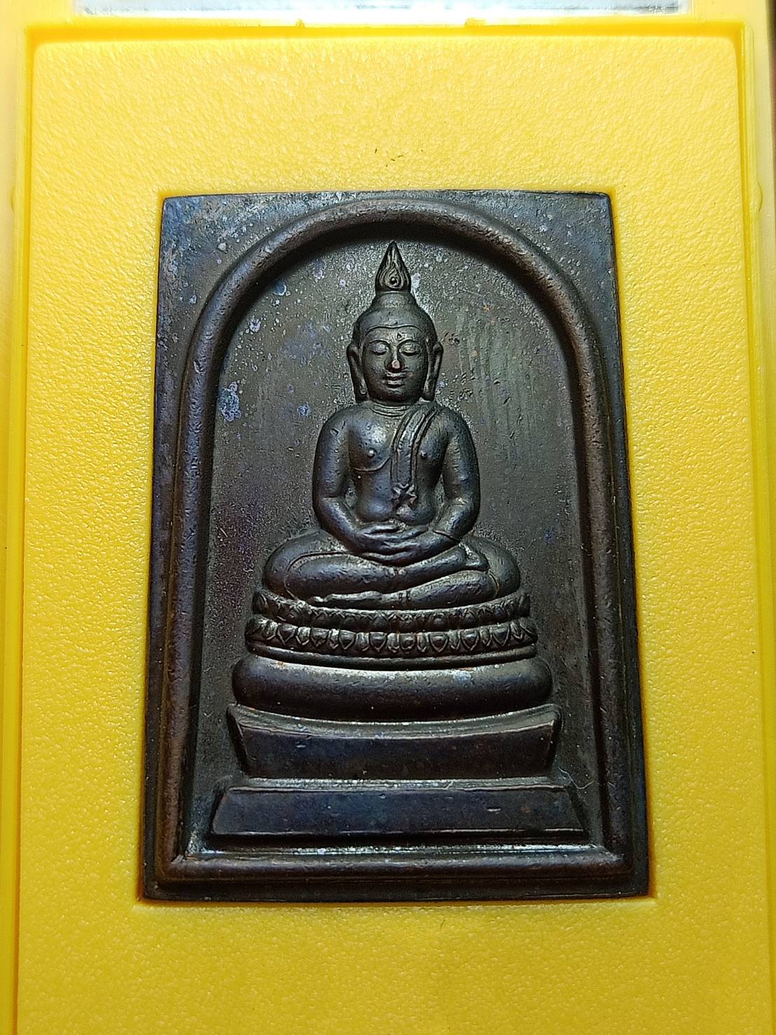 สมเด็จพระพุทธนวมหาราชายุจฉับปริวัตนมงคล ฉลองพระชนมายุครบ 6 รอบ สร้างโดยสำนักนายกรัฐมนตรี ปี 2542 พร้อมกล่อง (SKU-08999)