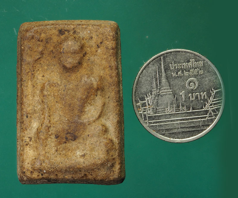 *30391 พระผงรูปเหมือน เก่าไม่ทราบที่และปีสร้าง เนื้อผงน้ำมัน 9