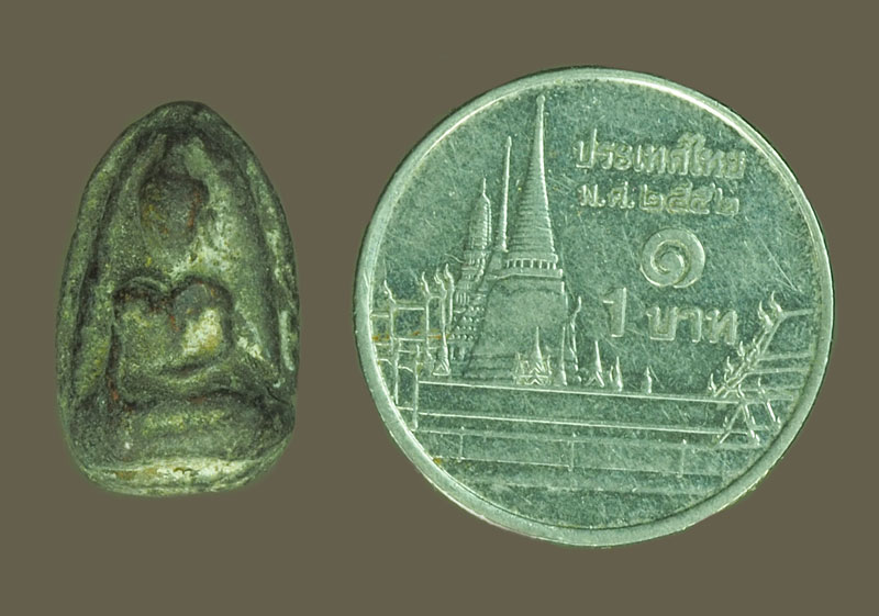 *38304 พระเม็ดน้อยหน่าหลังยันต์ กรุวัดศาลาปูน อยุธยา เนื้อดิน 50