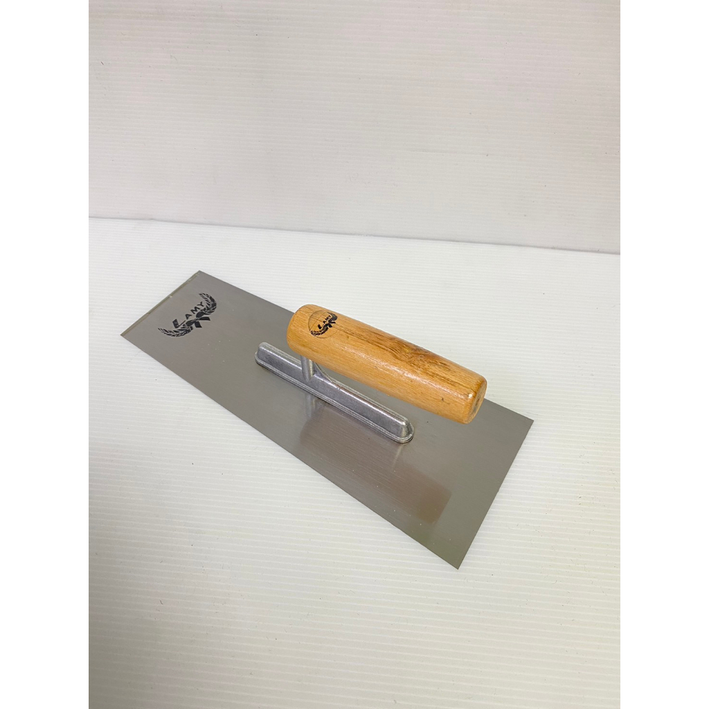 เกรียงฉาบปูน ขัดมัน ด้ามไม้สีขาว (ราคารวมแวท) ทนทาน แข็งแรง LAMY (กล่อง 6ชิ้น) {0500406302}