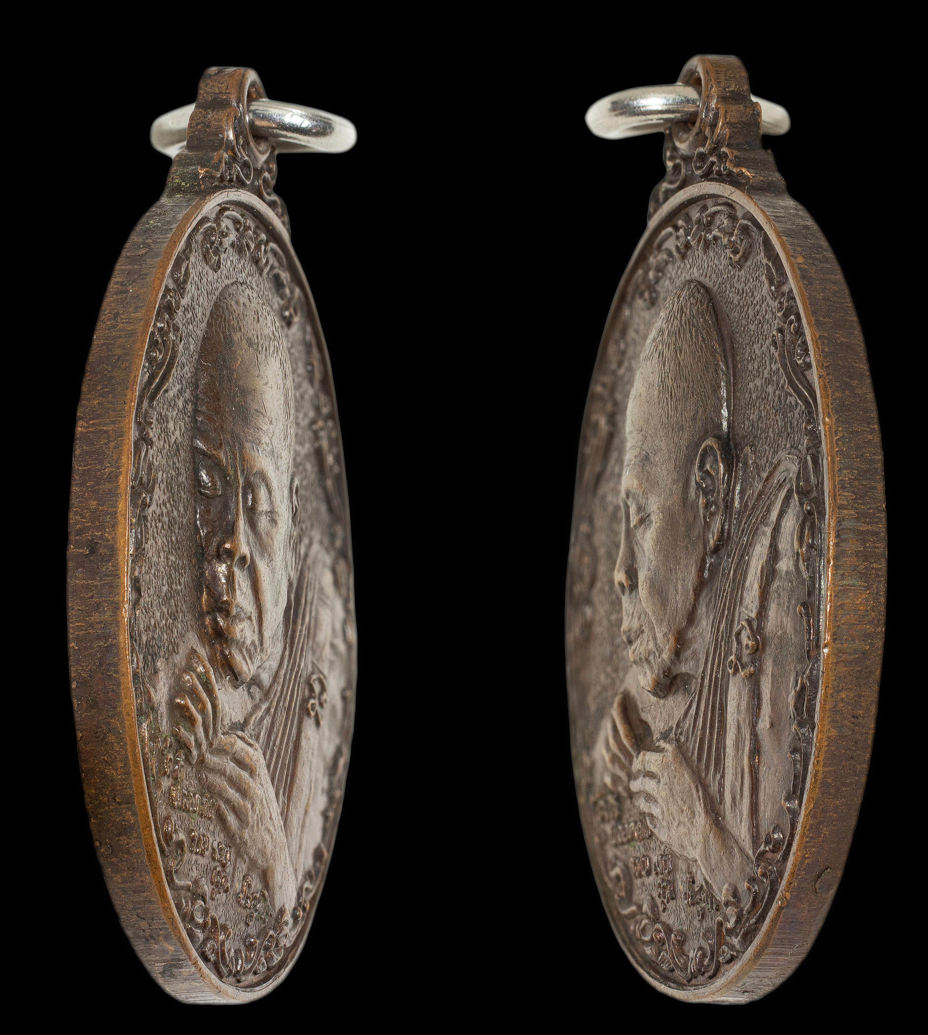 เหรียญหลวงพ่อคูณ วัดบ้านไร่ รุ่นพรหลวงพ่อ ปีใหม่ 2537 ตอกโค๊ต