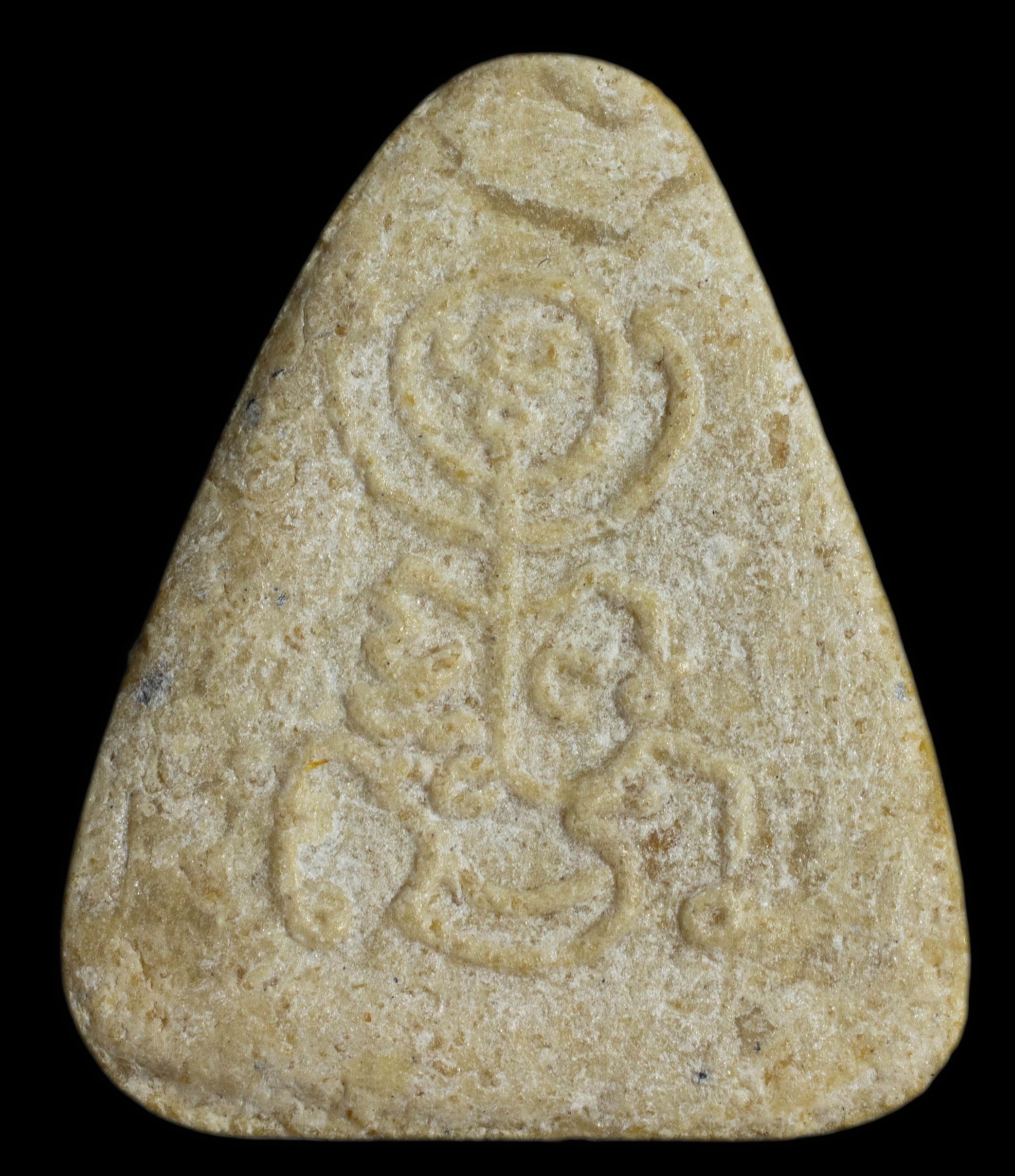 พระปิดตาหลวงพ่อกวย วัดโฆสิตาราม ปี 2515 เนื้อผงน้ำมัน พิมพ์หลังยันต์ครู