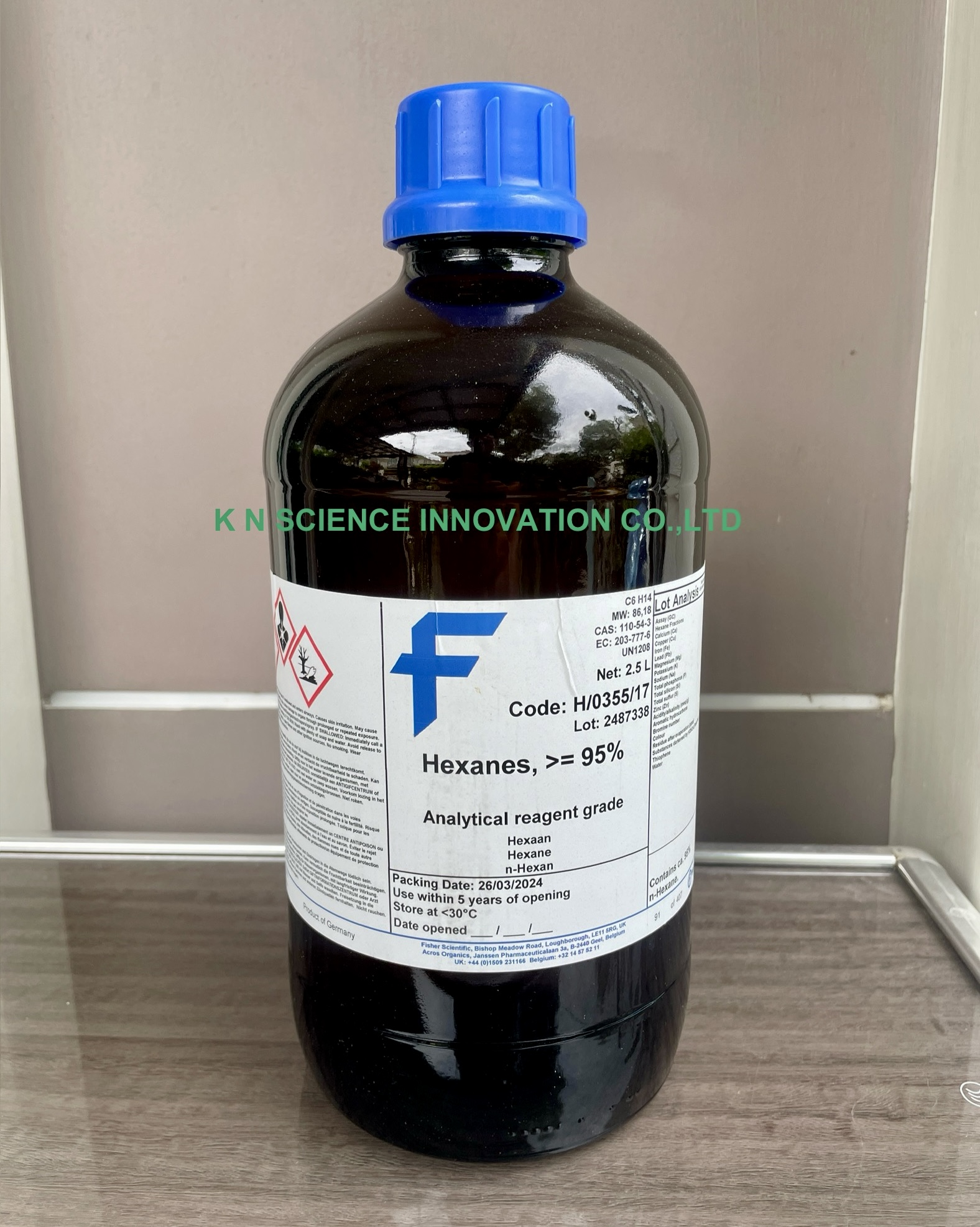 n-Hexane (95% n-Hexane approx), AR,2.5 L , Fisher H/0355/17