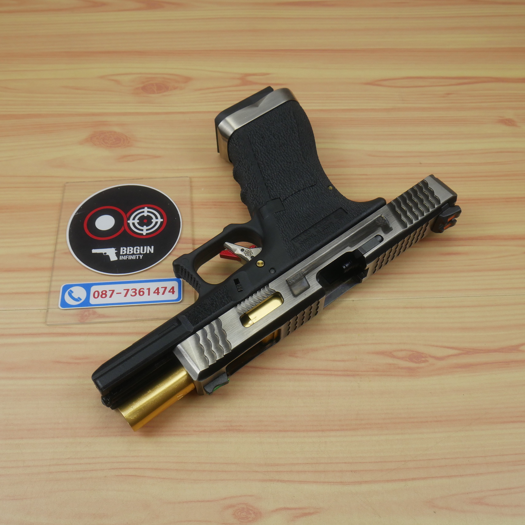 บีบีกันอัดแก๊ส WE Glock 18 G-Force T3 เฟรมดำ สไลด์เงิน ท่อทอง BB GUN