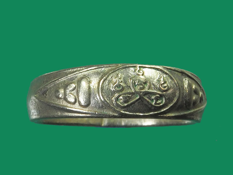 *32069 แหวนหลวงพ่อจาด วัดบางกระเบา ปราจีนบุรี ชุบนิเกิล(ขายแล้ว) 48