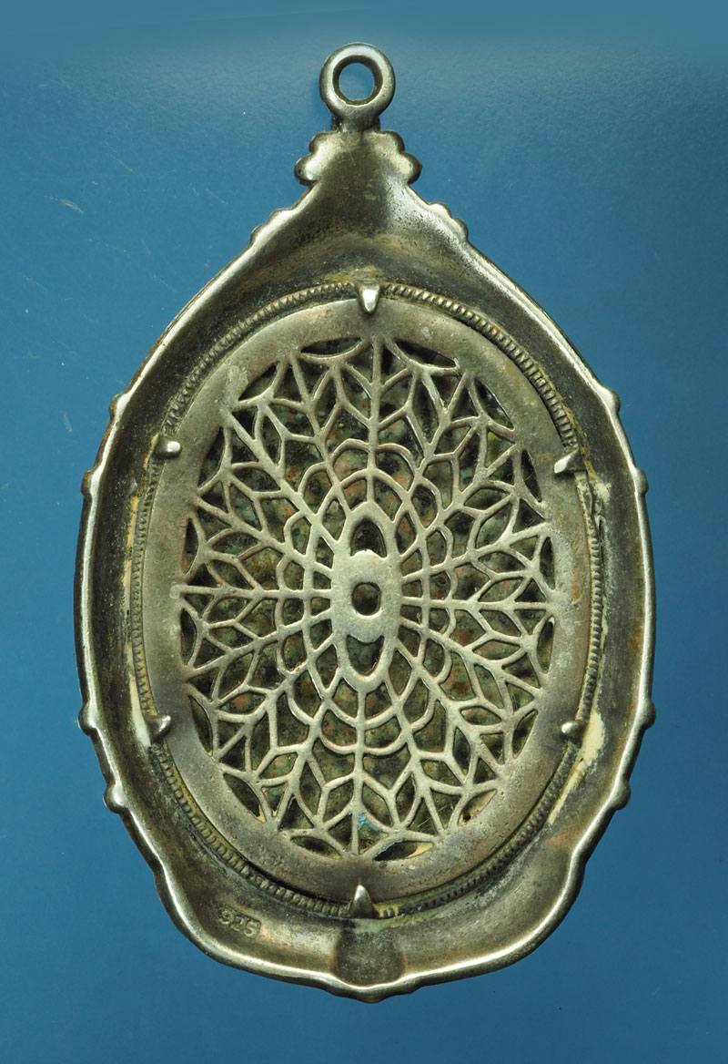 *30375 ล็อกเก็ตจัมโบ ในหลวงรัชกาลที่ 5 เลี่ยมเงินหนา ไม่ทราบที่ 5