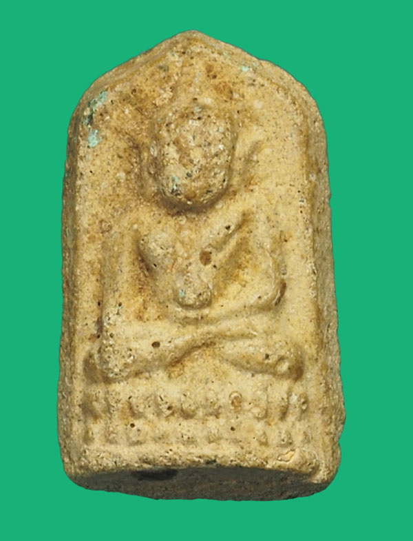 ขายแล้ว*35555 พระชัยวัฒน์ ครึ่งซีก เจ้าคุณศรีสนธิ์ วัดสุทัศน์ ปี 2484 เนื้อดินผสมผง 9.1