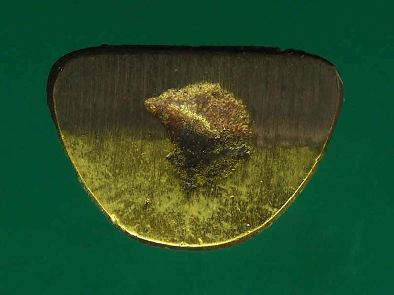 *28599 รูปหล่อหลวงพ่อบุญมี วัดสิงห์ทอง ลพบุรี เนื้อทองเหลือง 8