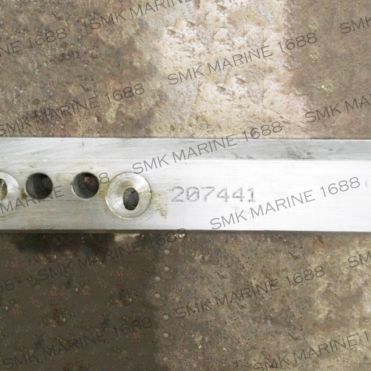 Cummins K Series 3200738 Manifold Fuel / ราวน้ำมันโซล่าร่วม