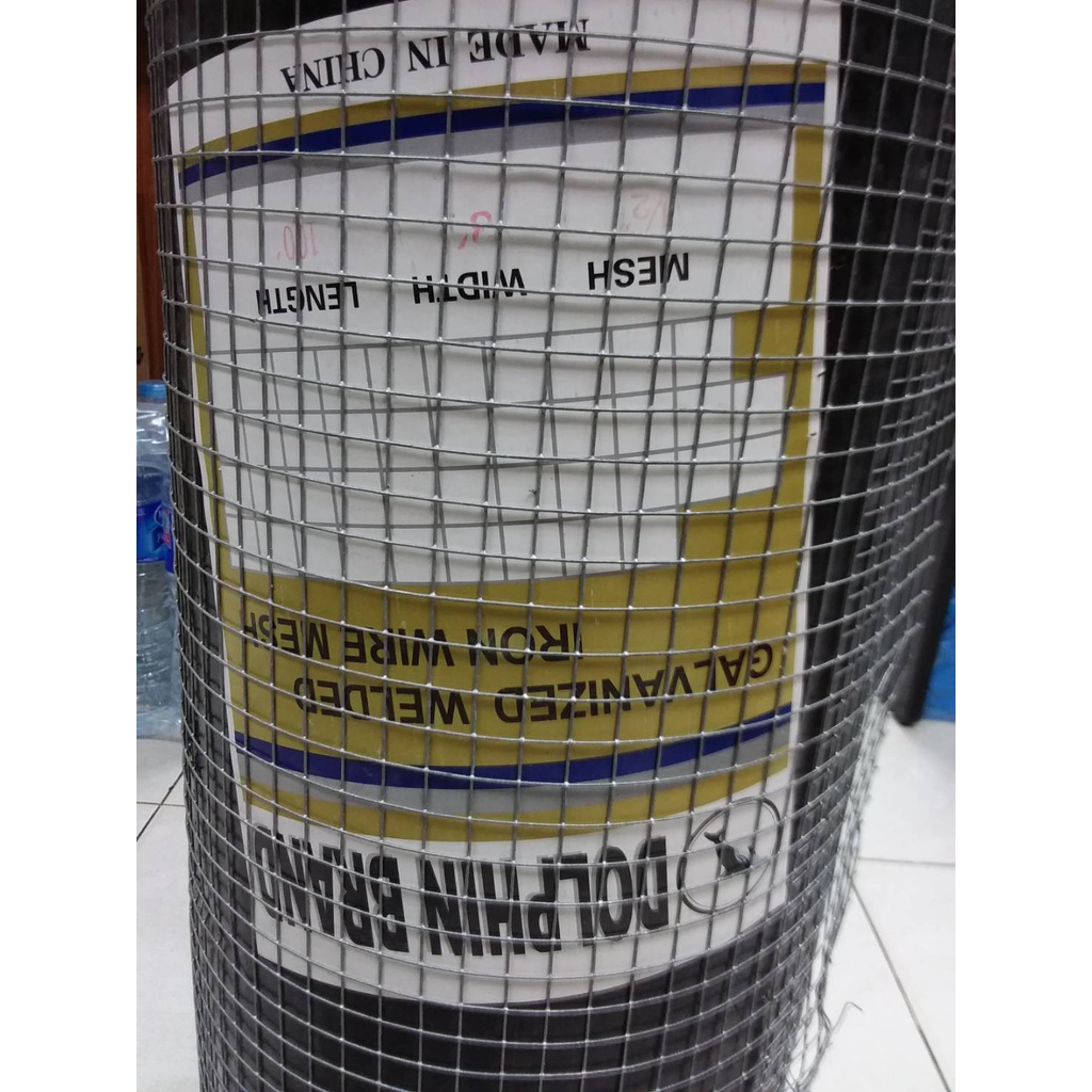 ลวดตาข่ายสี่เหลี่ยม ตรา ปลาโลมา ทอง 1/2" กว้าง 90 ซม. ยาว 30 ม. ลวดตาข่ายอเนกประสงค์ปูพื้นผนัง