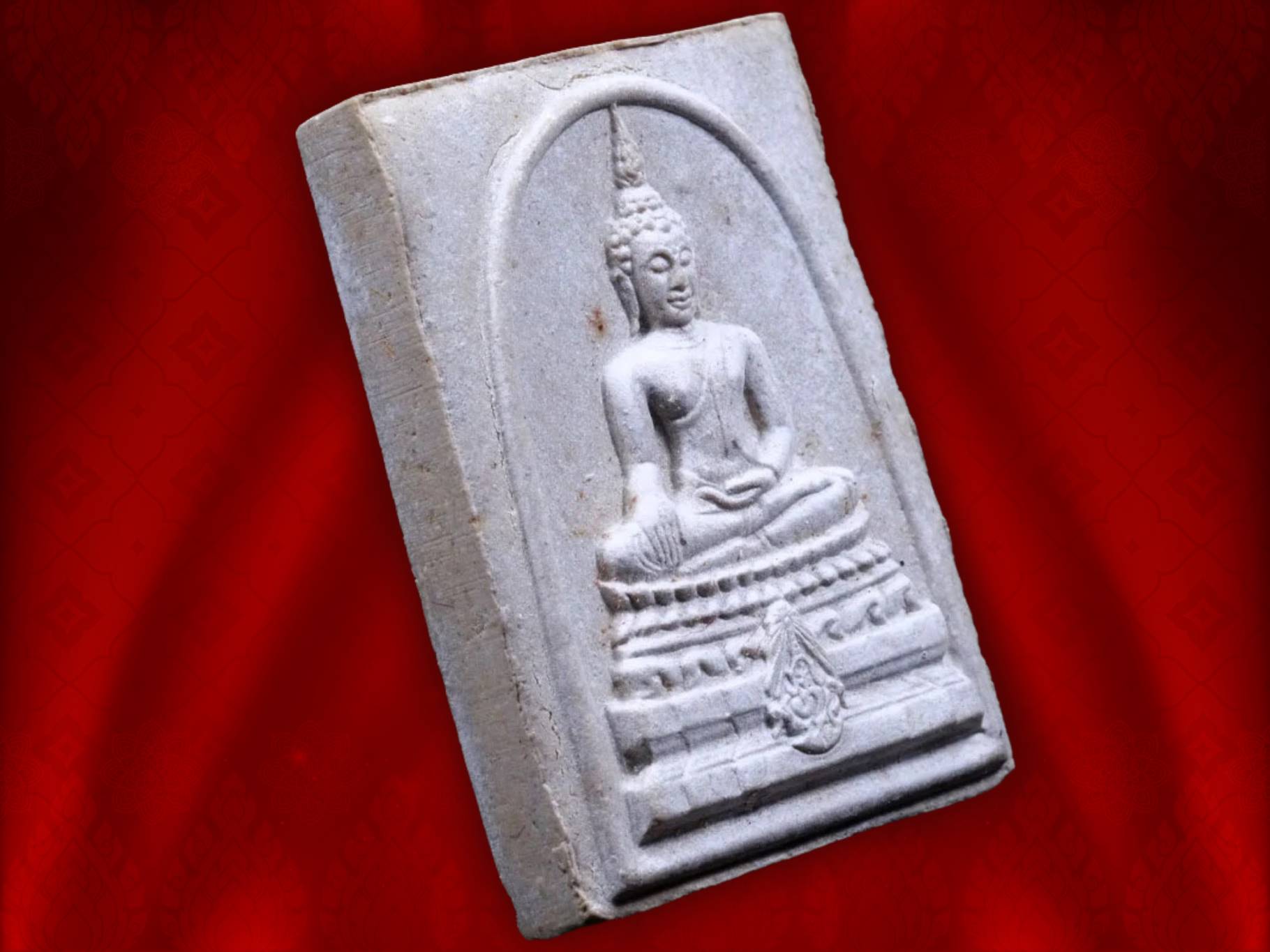 พระพุทธชินสีห์ ภปร.(สมเด็จทันโต) ผสมมวลสารมหามงคลพระทนต์ในหลวง ร.9 ปี 2533 (พิมพ์ใหญ่) มีกล่องครบถ้วน สวยแชมป์ พลอยเยอะ แบ่งปันบูชา