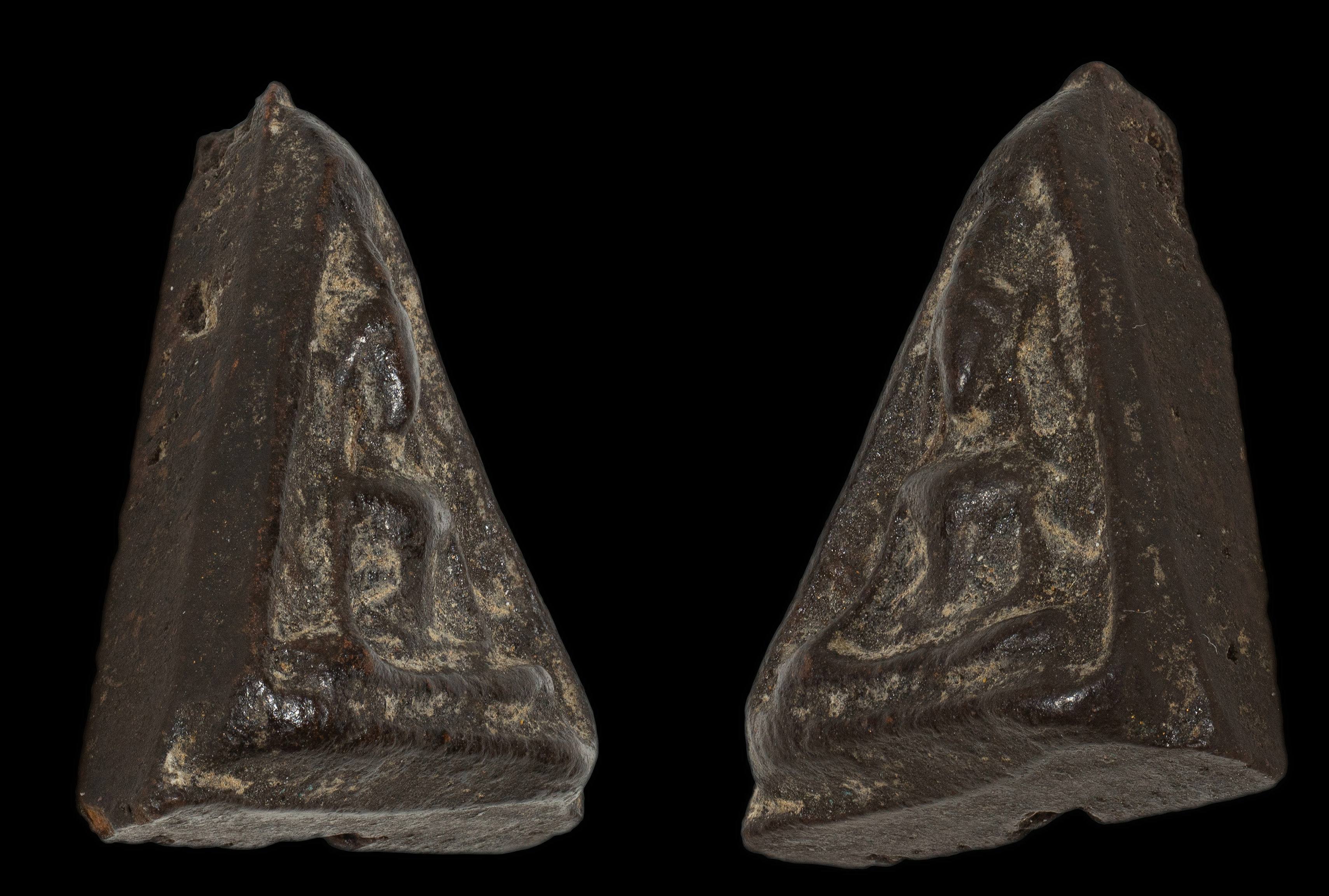 พระนางพญา หลวงพ่อทาบ วัดกระบกขึ้นผึ้ง ระยอง เนื้อผงใบลาน ปี 2505 หลวงปู่ทิมร่วมปลุกเสก