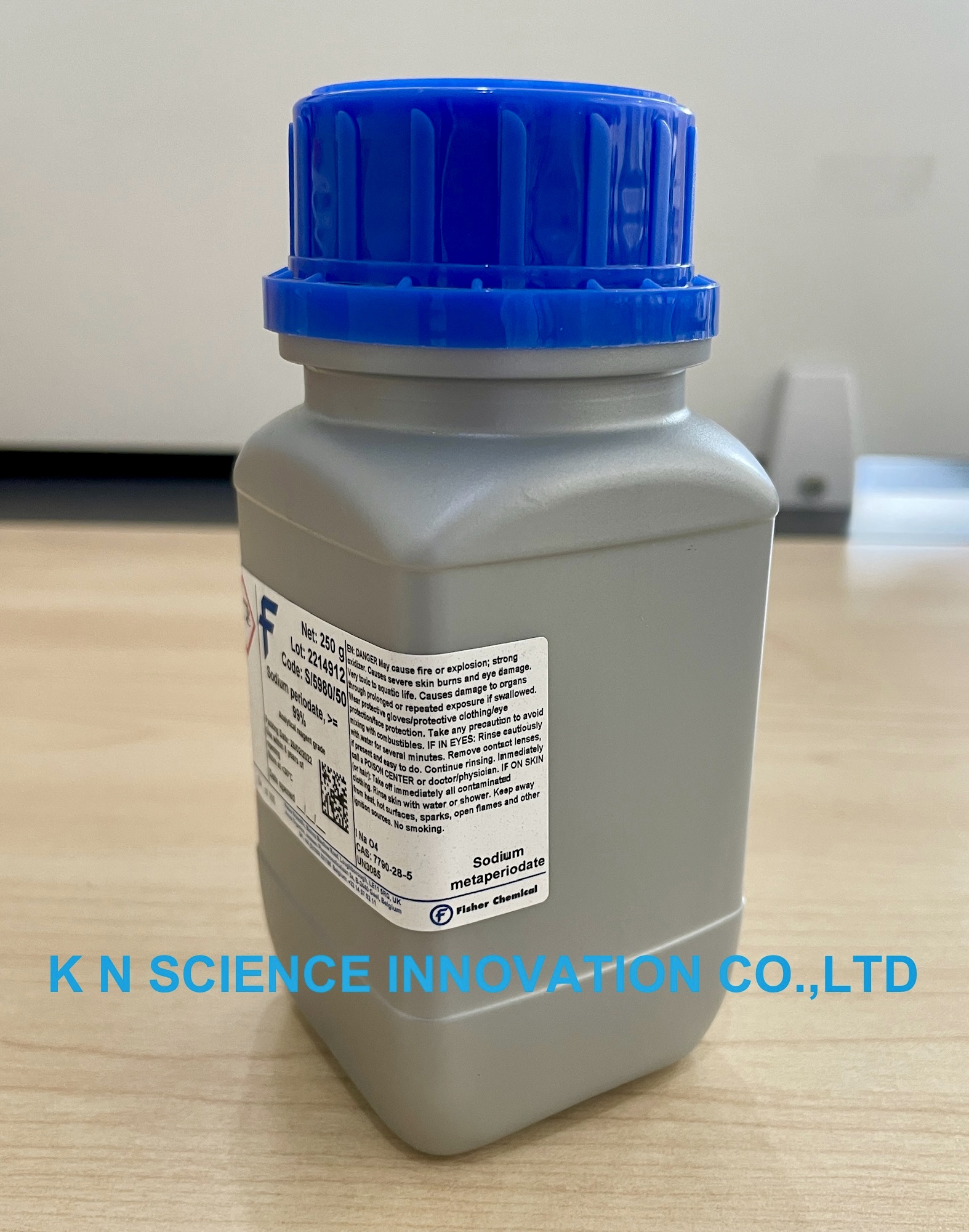 Sodium periodate, AR (Sodium metaperiodate) 7790-28-5 ,250 g , Fisher Chemical™ S/5980/50