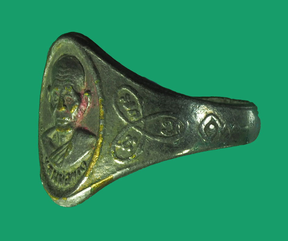 *32588 แหวนหลวงปู่ทวด ข้างยันต์สาม ชุบนิเกิล ไม่ทราบปี 11(ขายแล้ว)