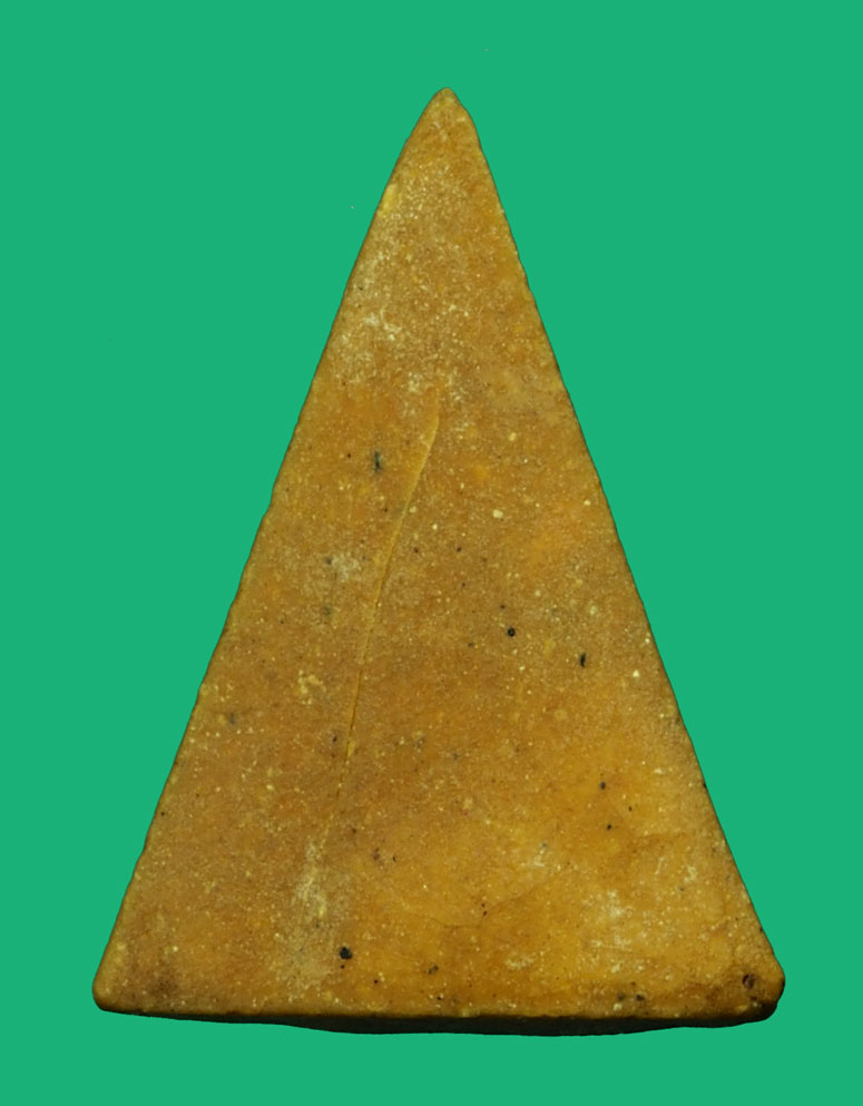 *35057 พระนางพญาพิมพ์เศียรโต หลวงพ่อกวย วัดโฆษิตราราม ชัยนาท เนื้อผงน้ำมัน 27