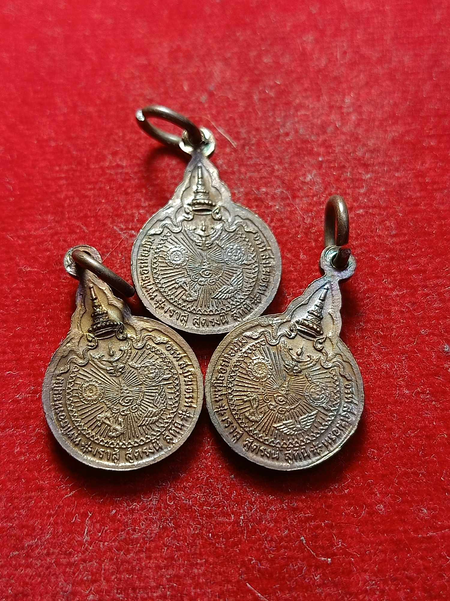 เหรียญหลวงปู่แหวน จำนวน 3 เหรียญ วัดดอยแม่ปั๋ง จ.เชียงใหม่ รุ่นเราสู้ สู้ตรงนี้ สู้ที่นี่ (SKU-03300)