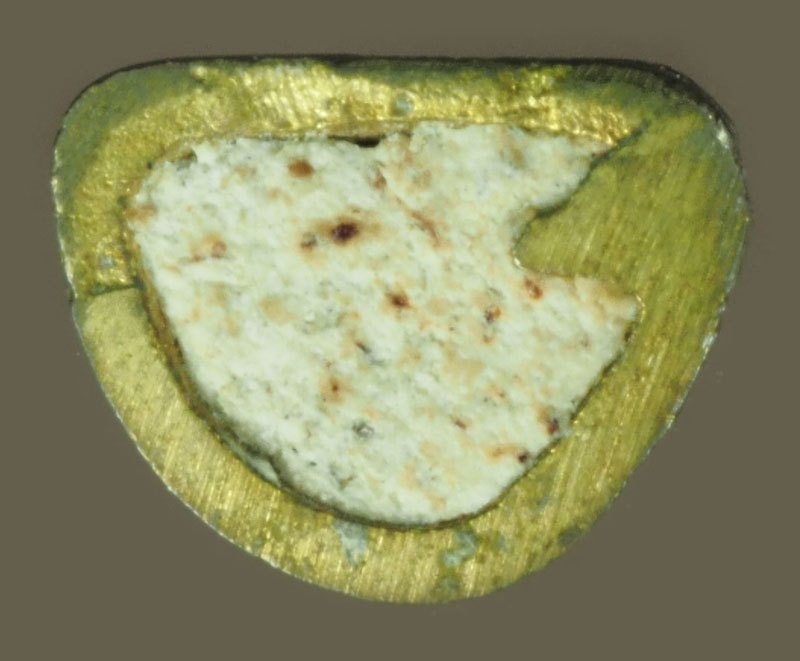 *40240 รูปหล่อก้นอุดผงหลวงปู่เรือง วัดเขาสามยอด ลพบุรี เนื้อทองเหลือง กระหลั่ยทอง 8