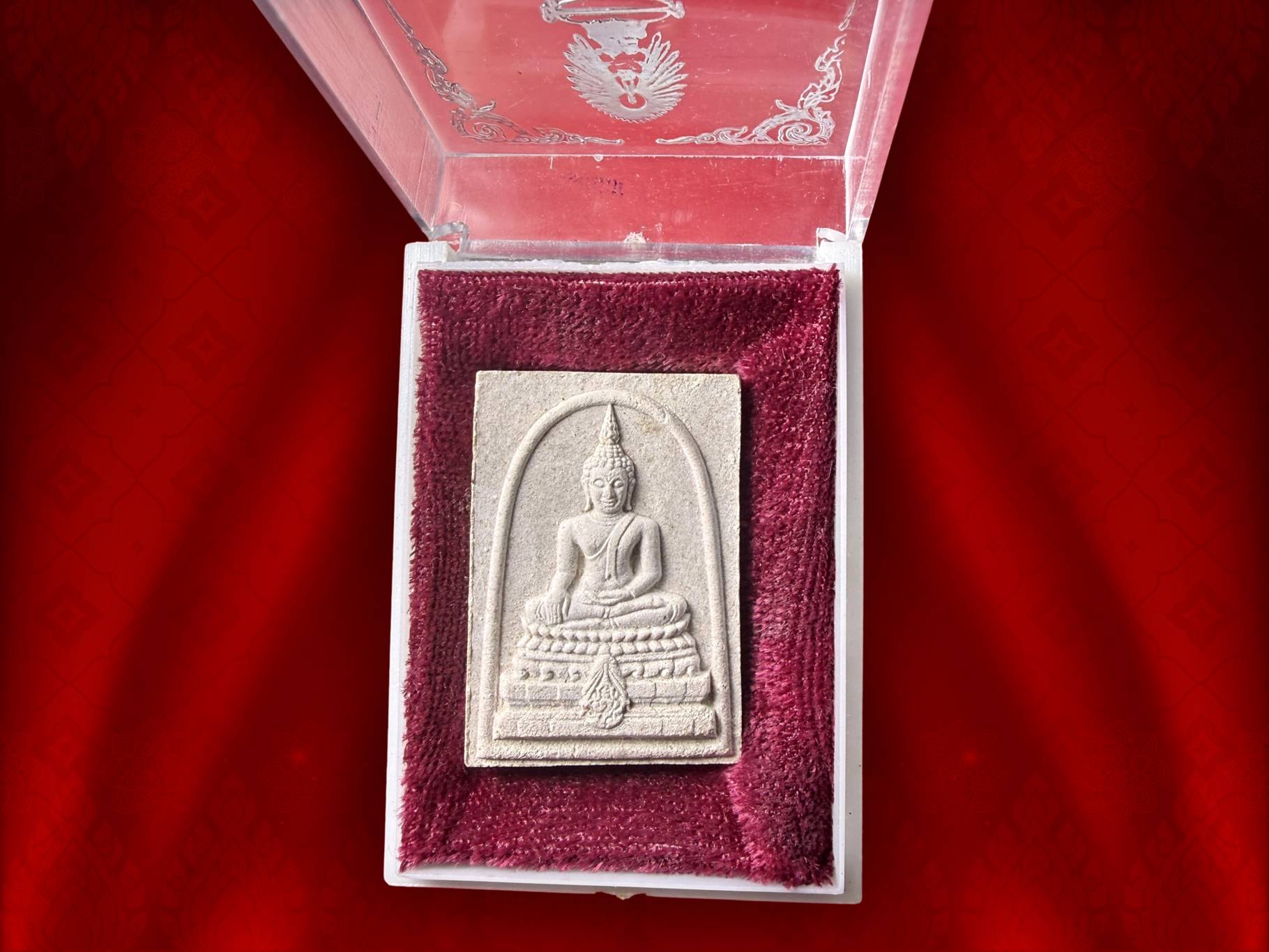 พระพุทธชินสีห์ ภปร.(สมเด็จทันโต) ผสมมวลสารมหามงคลพระทนต์ในหลวง ร.9 ปี 2533 (พิมพ์ใหญ่) มีกล่องครบถ้วน