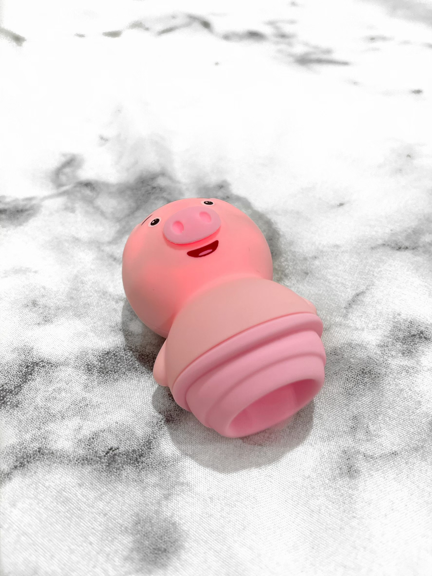 ลิ้นหมูน้อย 🐷