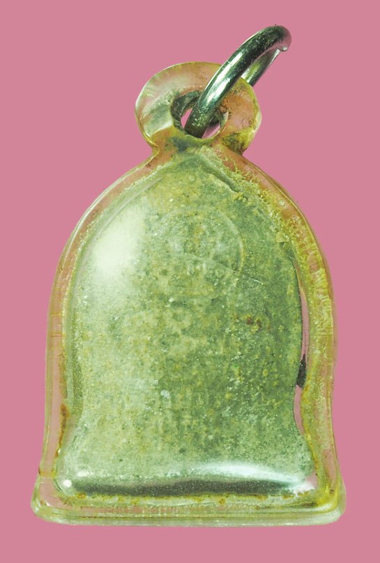 ขายแล้ว*38830 พระผงรูปเหมือนพิพม์ใบเสมา หลวงปู่แหวนสุจิณโณ วัดดอยแม่ปั่ง เชียงใหม่ ปี 2517 เลี่ยมพลาสติกเก่าหลายสิบปี 31