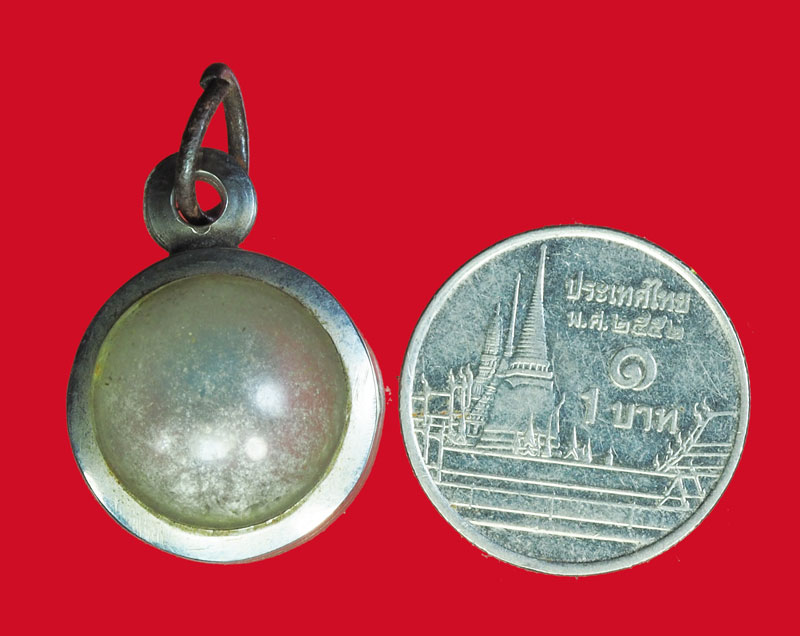 *32322 เครื่องรางเหมือนลูกแก้วสารนึก เก่า ไม่ทราบที่และปีสร้าง 12