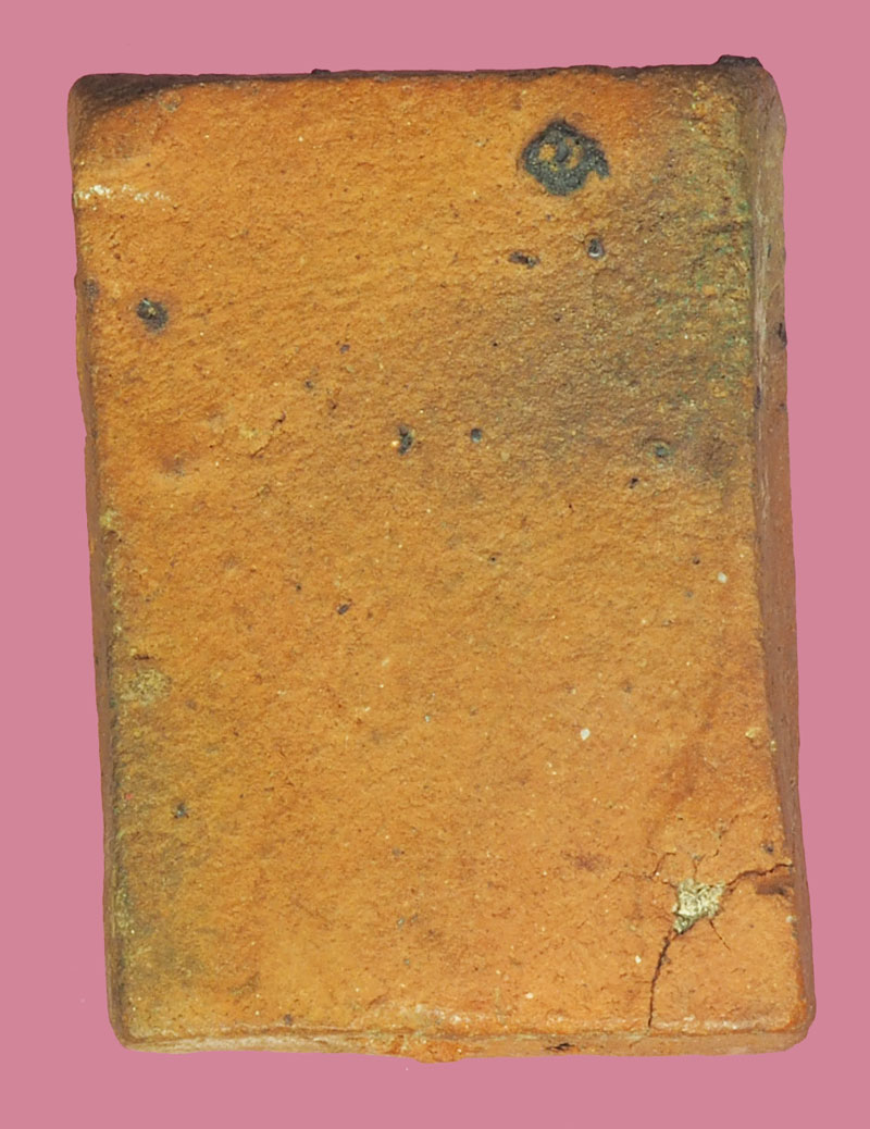 *38749 พระเนื้อดินพิมพ์ทรงไก่ เก่าพอมีอายุ ไม่ทราบที่และปีสร้าง 3