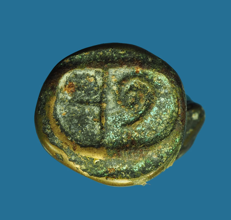 *31044 พระนาคปรกฐานสูง เนื้อทองเหลืองเก่า ไม่ทราบที่และปีสร้าง 8