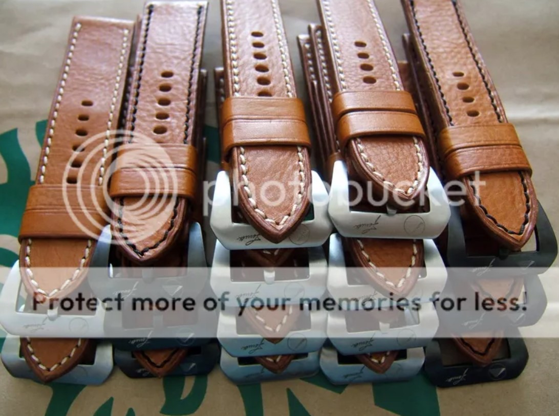 สาย Ferretti Original Brushed Buckle Price 6,500 Bath สำเนา