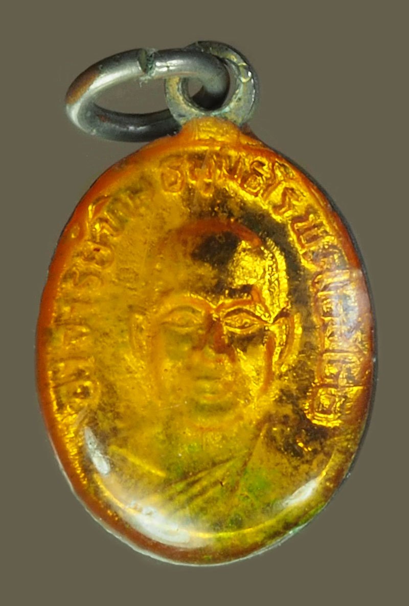 *40288 เหรียญเม็ดแตงลงยาแดงหลวงปู่ทวด วัดช้างไห้ หลวงปู่พ่อทิม วัดช้างไห้ ปี 2522 ปัตตานี 11