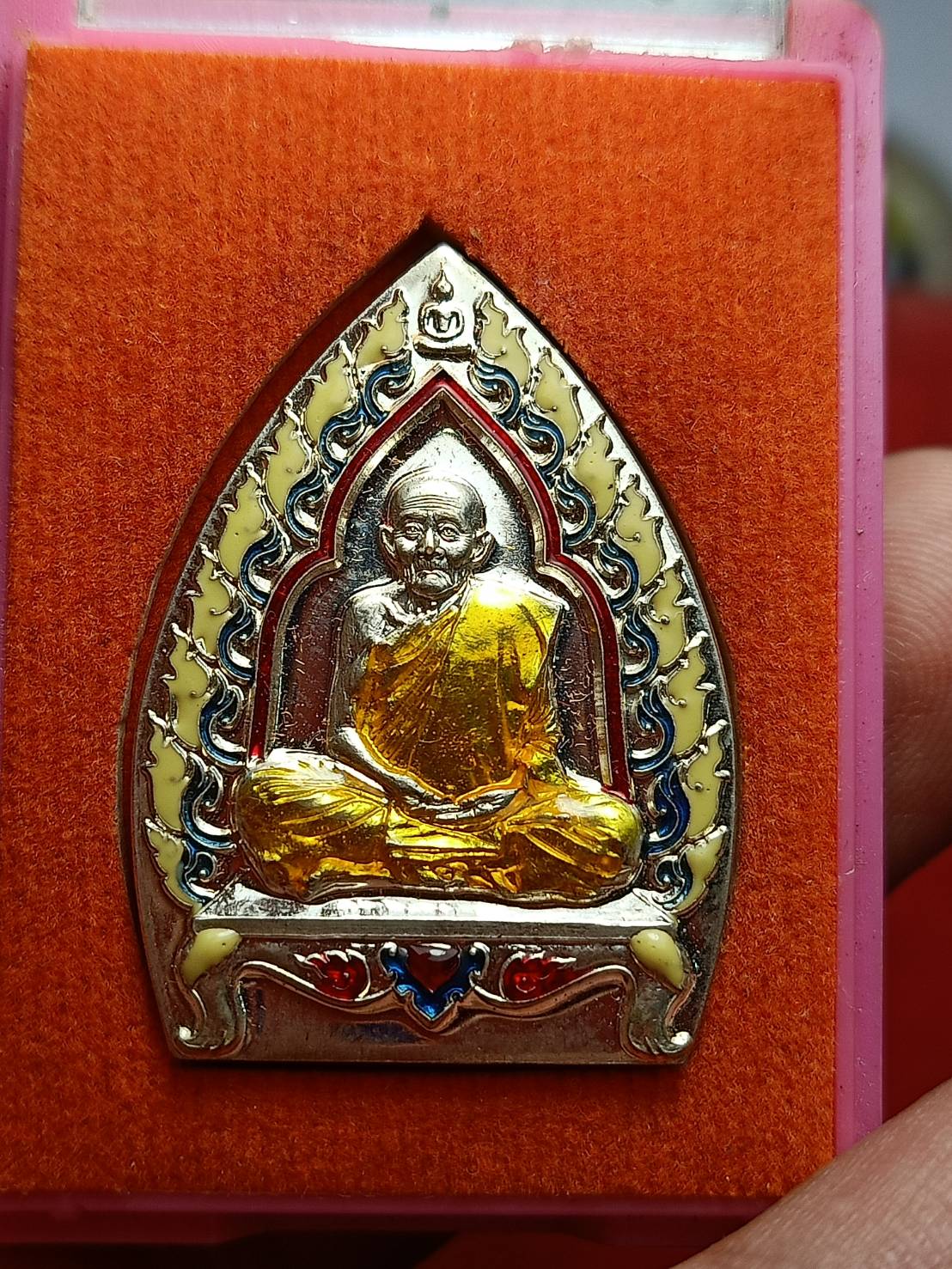 เหรียญเจ้าสัวบูรพา หลวงปู่ฮก วัดราษฏร์เรืองสุข จ.ชลบุรี ปี 2562 พร้อมกล่อง (SKU-10594)