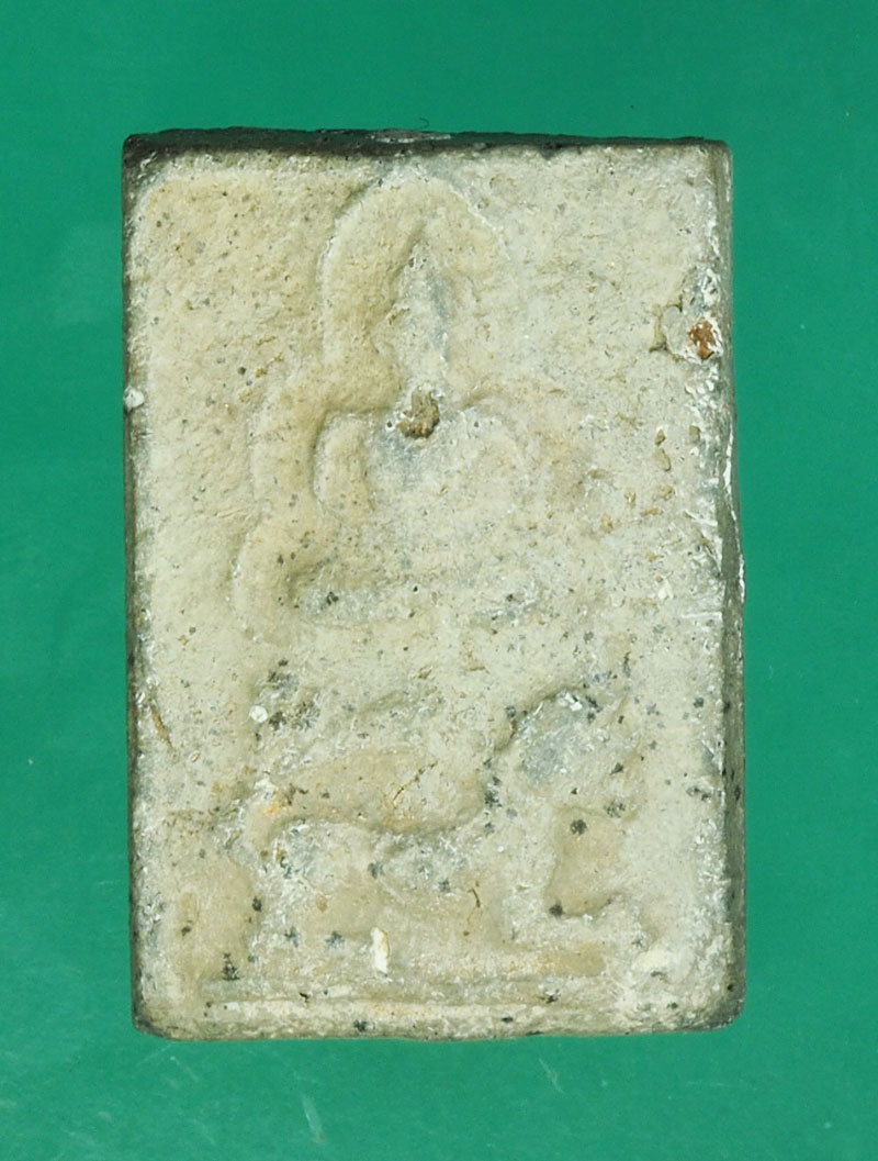 *29124 พระหลวงพ่อผาด วัดดงตาลทรงสิงห์ เนื้อดิน (เนื้อเทาดำ นิยม) 13