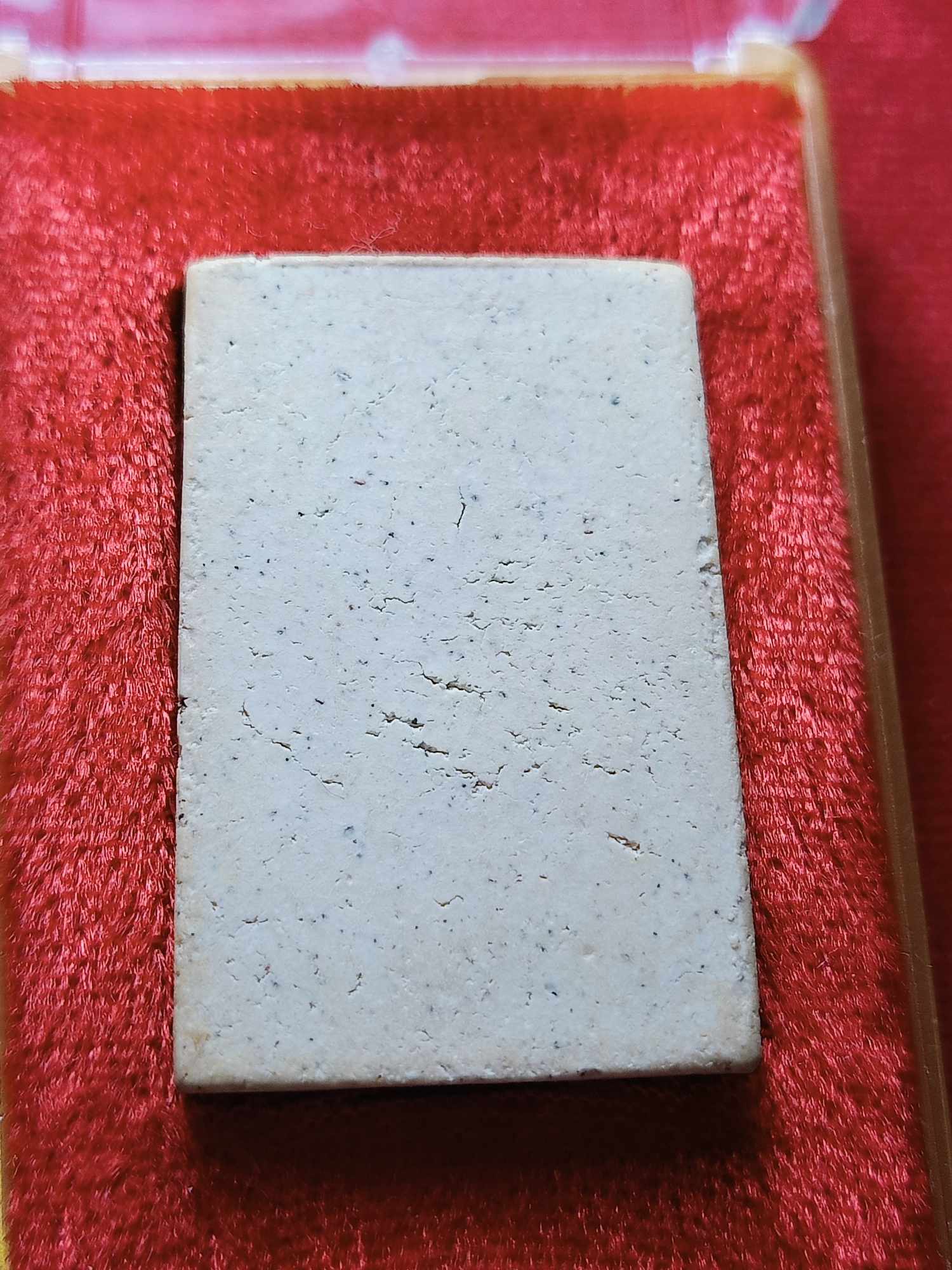 พระสมเด็จอนุสรณ์ 122 ปี สมเด็จพระพุฒจารย์โต วัดระฆังโฆสิตาราม กทม. ปี 2537 พร้อมกล่อง (SKU-03643)