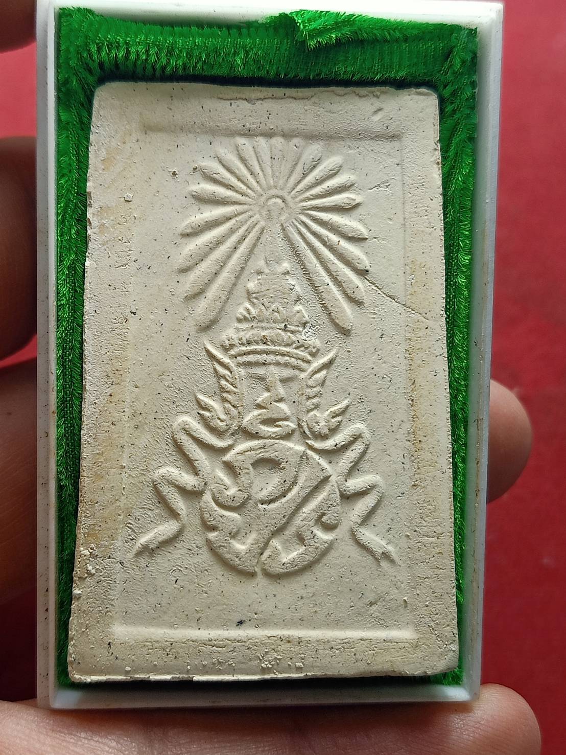 พระสมเด็จมหาราชทรงครุฑ ภปร. วัดสีกัน (พุทธสยาม) กทม. พร้อมกล่อง (SKU-09500)