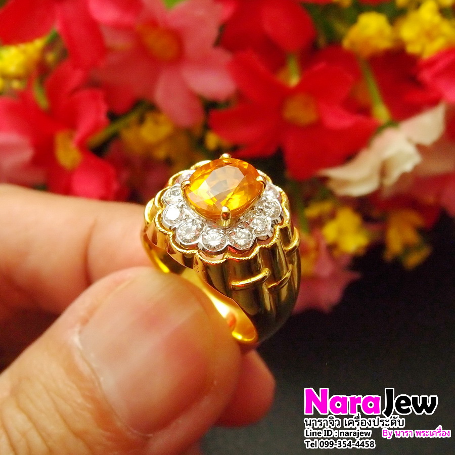 แหวนบุษราคัมชาย ล้อมเพชรแท้ บุษราคัม ซีลอน สี Vivid Yellow Sapphire พร้อมใบเซอร์สถาบันอัญมณี GBL หลุดจำนำ