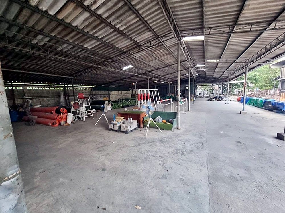 Large 3-story house for sale + small office + large warehouse, Phatthanakan 38, Suan Luang District, Bangkok ขายบ้านหลังใหญ่3ชั้น+สำนักงานหลังเล็ก+โกดังเก็บของ พัฒนาการ 38