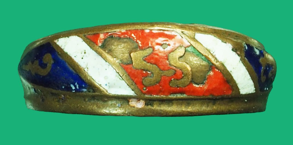 *39204 แหวนลงยาลายธงชาติ หลวงพ่อจง วัดหน้าต่างนอก อยุธยา 12