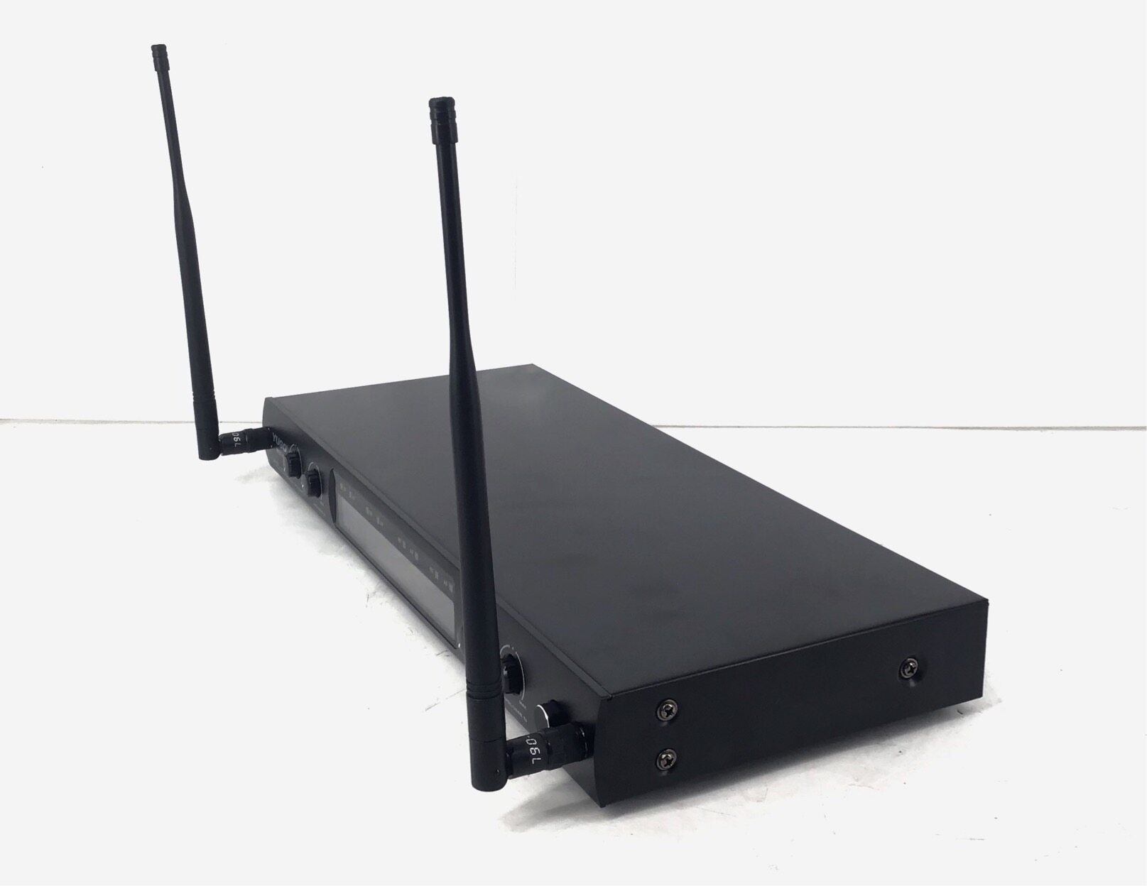YUGO WIRELESS WGT-8 ไมค์ประชุมไร้สายแบบตั้งโต้ะ 1 ชุด/4 ตัว