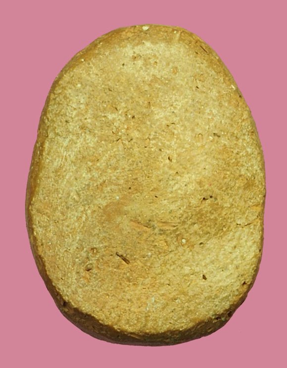 *40167 พระเม็ดบัวพิมพ์รัศมี หลวงพ่ออ๋อย วัดไทร ปี 249X เนื้่อดิน 9.1