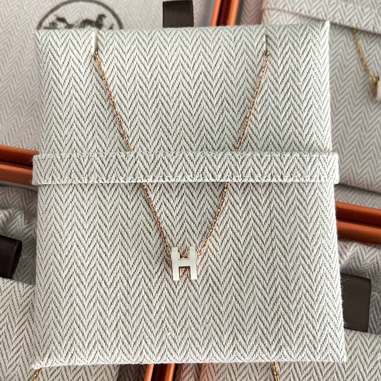 Hermes Necklace Size mini