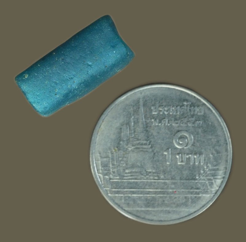 ขายแล้ว*40466 ลูกปัดโบราณ สีน้ำเงินฟ้า เก่า ไม่ทราบแหล่งโบราณคดีที่มา 16