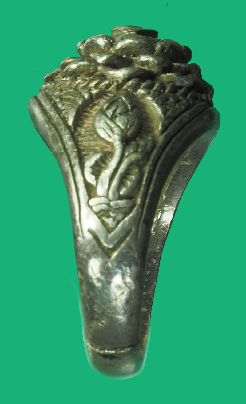 *35653แหวนดวงตาสวรรค์ครูบาบุญชุ่ม ••เนื้อเงิน•• ครูบาบุญชุ่ม สร้างน้อยหายากครับผม สภาพสวยเดิม ขนาดรอบวง ฟรีไซด์ 12