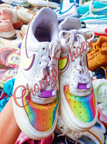 second hand shoes