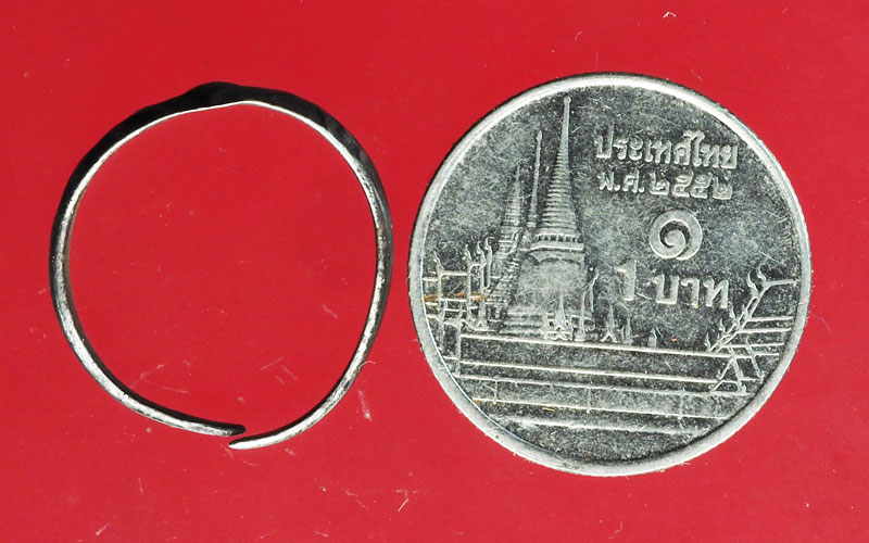 *28587 แหวนพระพุทธ นางกวัก หลวงพ่อจง วัดหน้าต่างนอก เนื้อเงิน สภาพใช้ 12