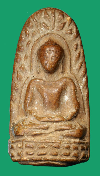 *35360 พิมพ์พระลำพูน หลวงพ่อครื้น วัดสังโฆ สุพรรณบุรี เนื้อดินผสมผง เก่า 84