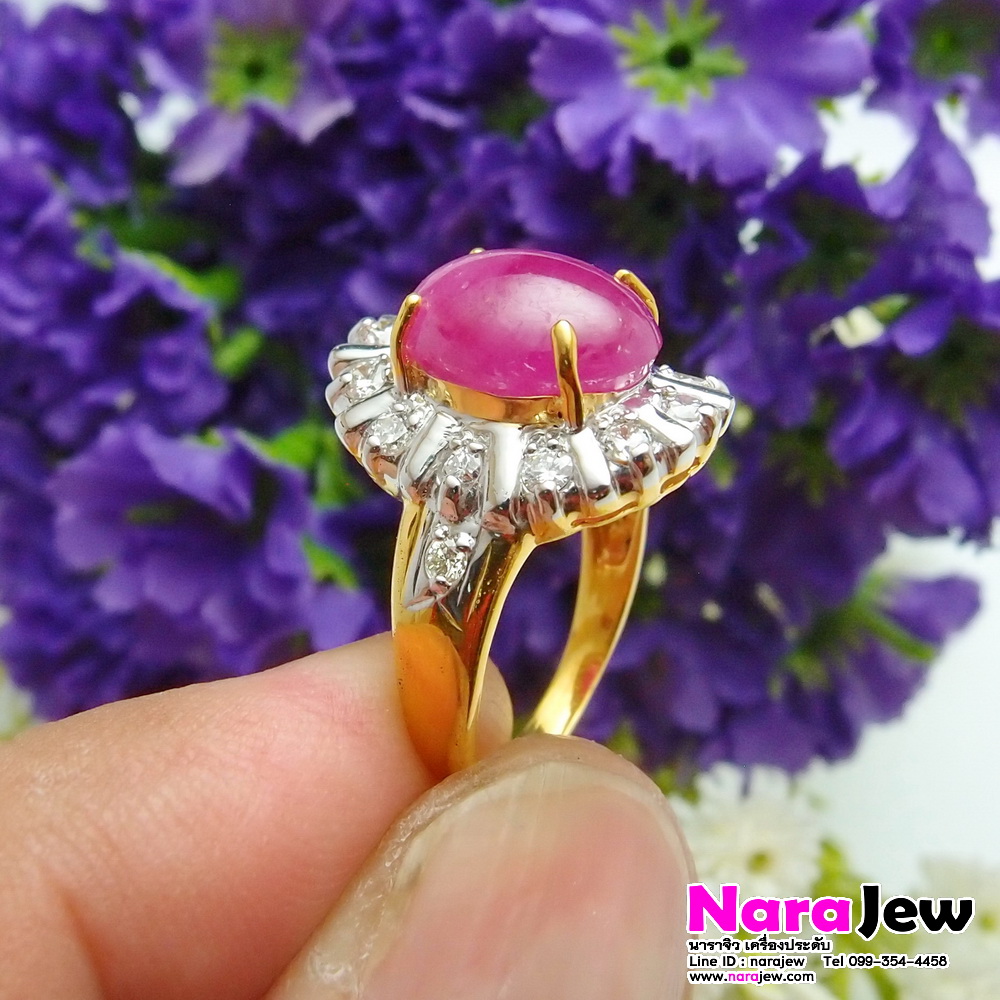 แหวนทับทิมพม่า เม็ดใหญ่ประมาณ 10 กะรัต ล้อมเพชรแท้ ทับทิมพม่า กินบ่เซี่ยง พร้อมใบเซอร์สถาบันอัญมณี GBL หลุดจำนำ