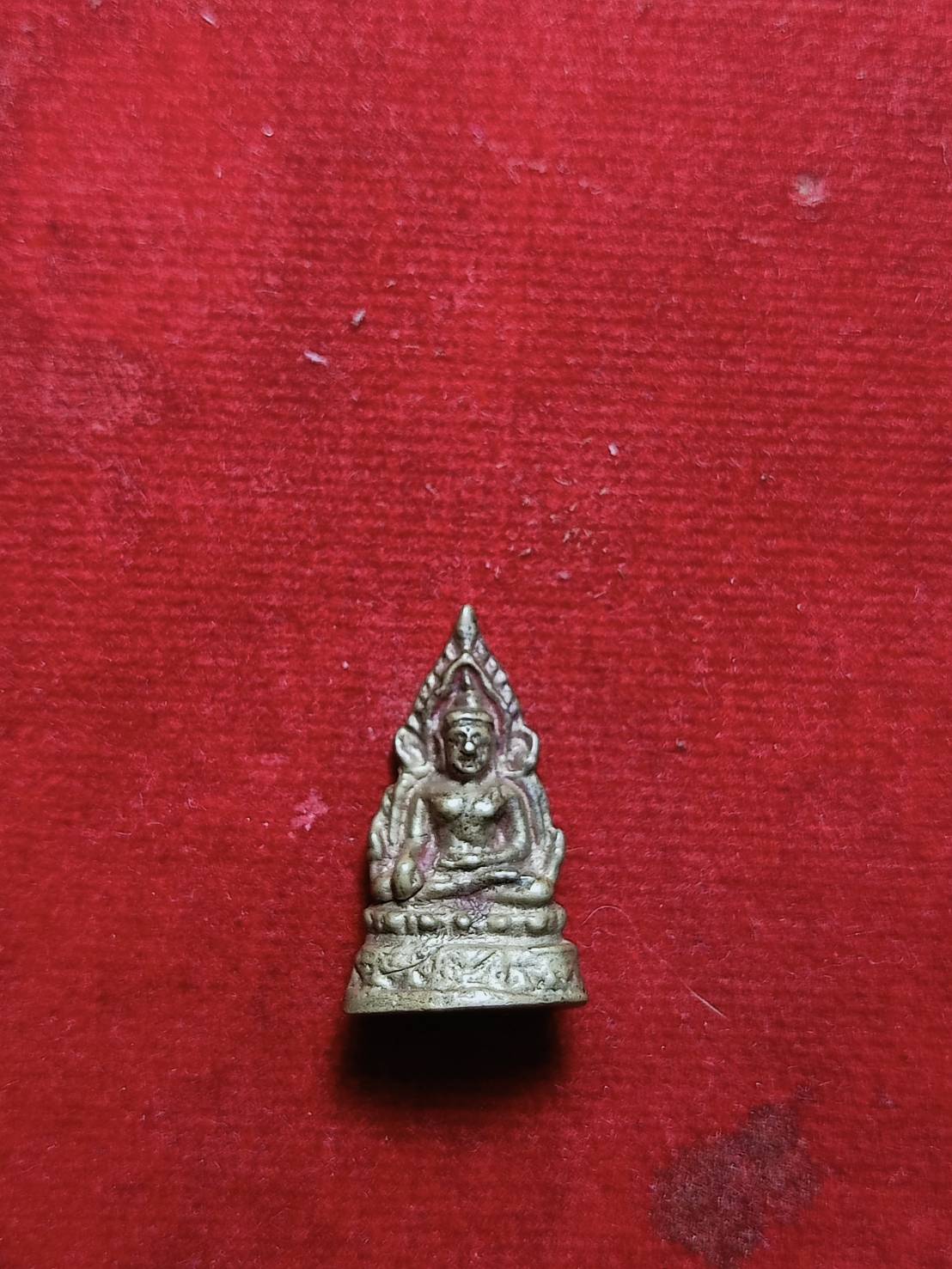 พระพุทธชินราช หลวงพ่อเพชร วัดท่าหลวงเนื้อทองเหลืองปี 2502 จ.พิจิตร (SKU-03619)